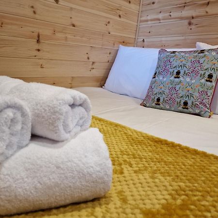 Апартаменти Gorse Gorgeous Glamping Hideaway Dundonnell Екстер'єр фото