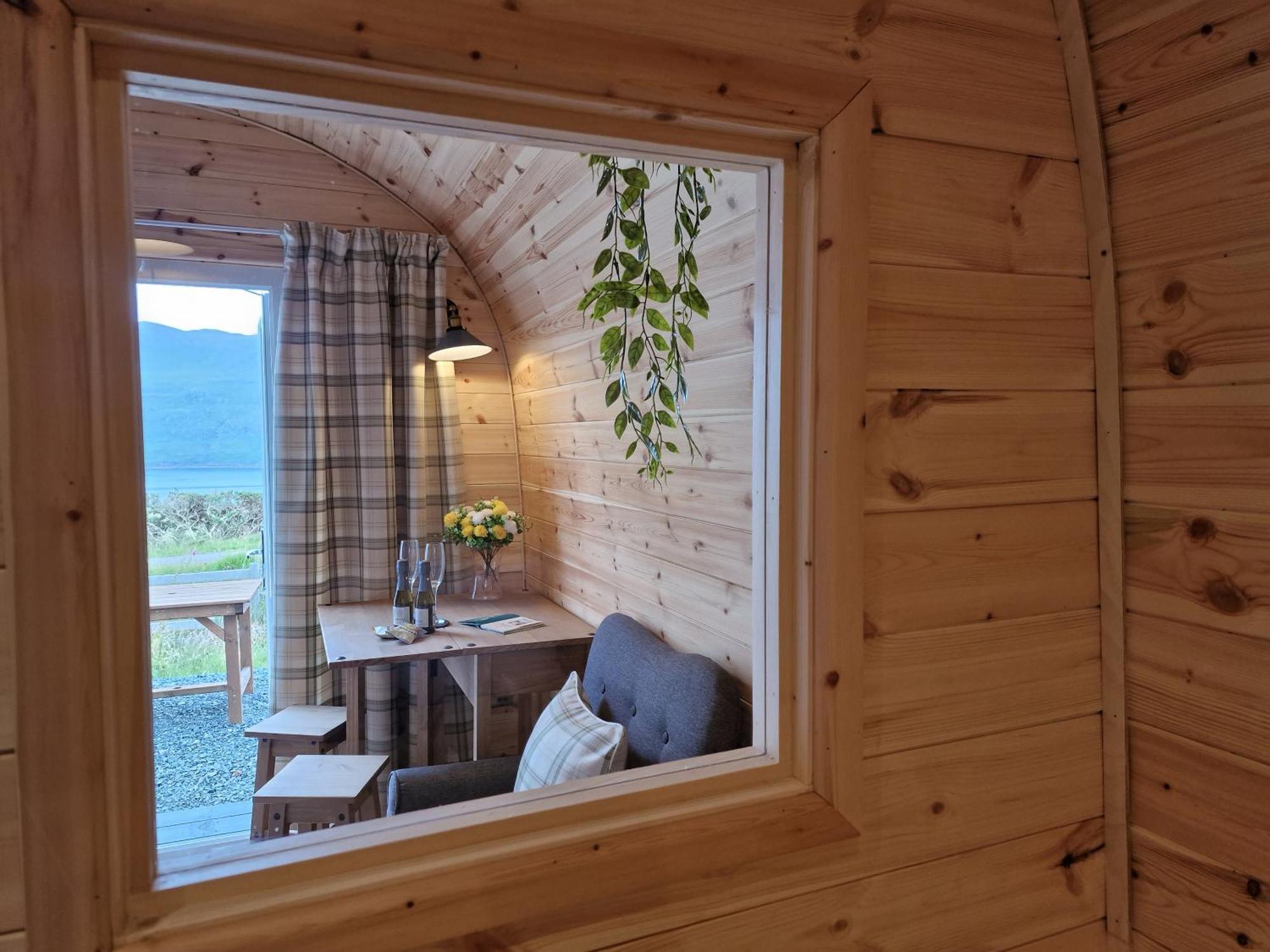 Апартаменти Gorse Gorgeous Glamping Hideaway Dundonnell Екстер'єр фото