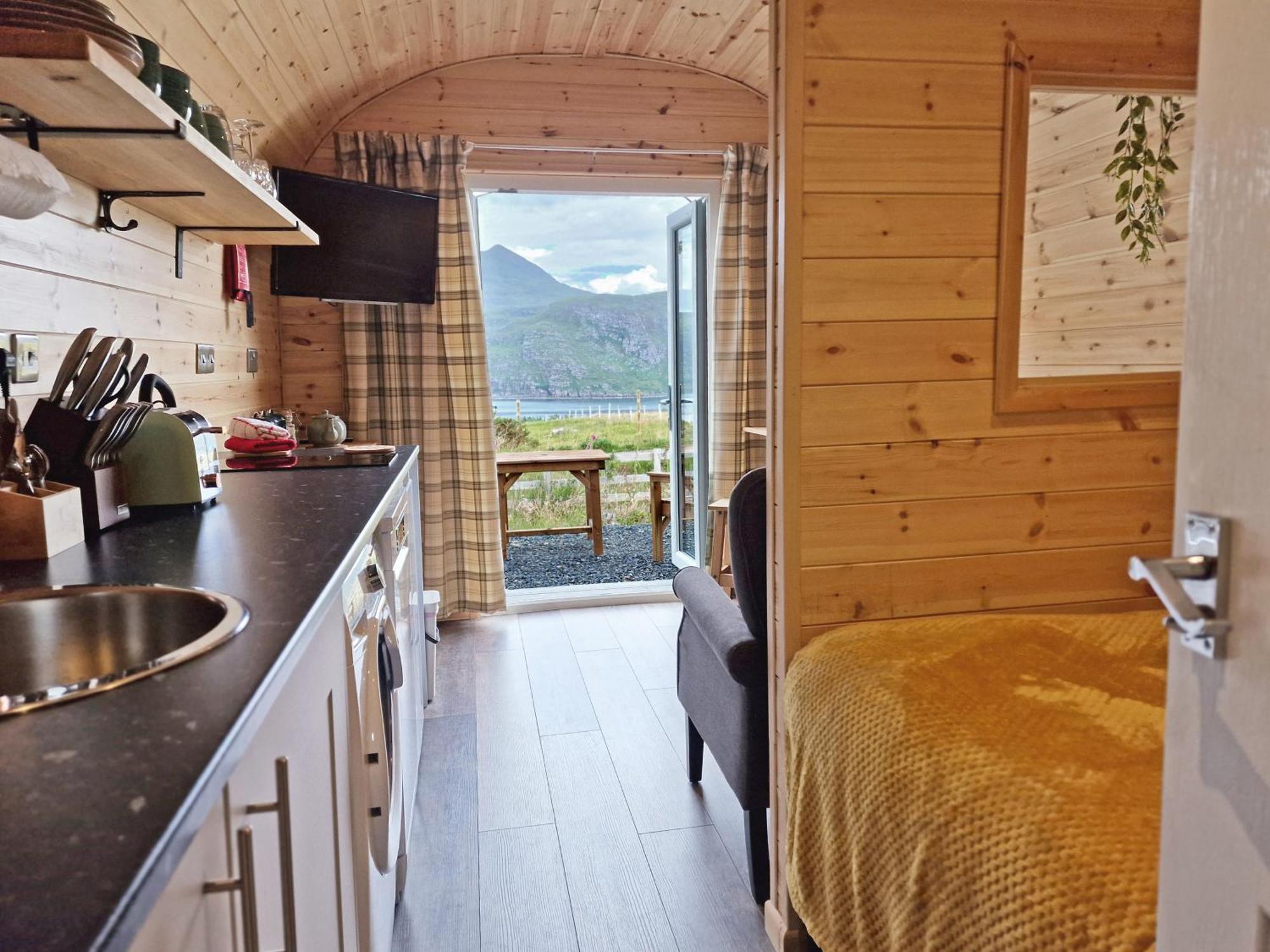 Апартаменти Gorse Gorgeous Glamping Hideaway Dundonnell Екстер'єр фото